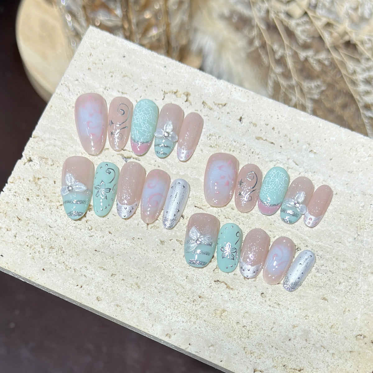Press-On Nails Artistic Designs Reusable & Comfortable Fit