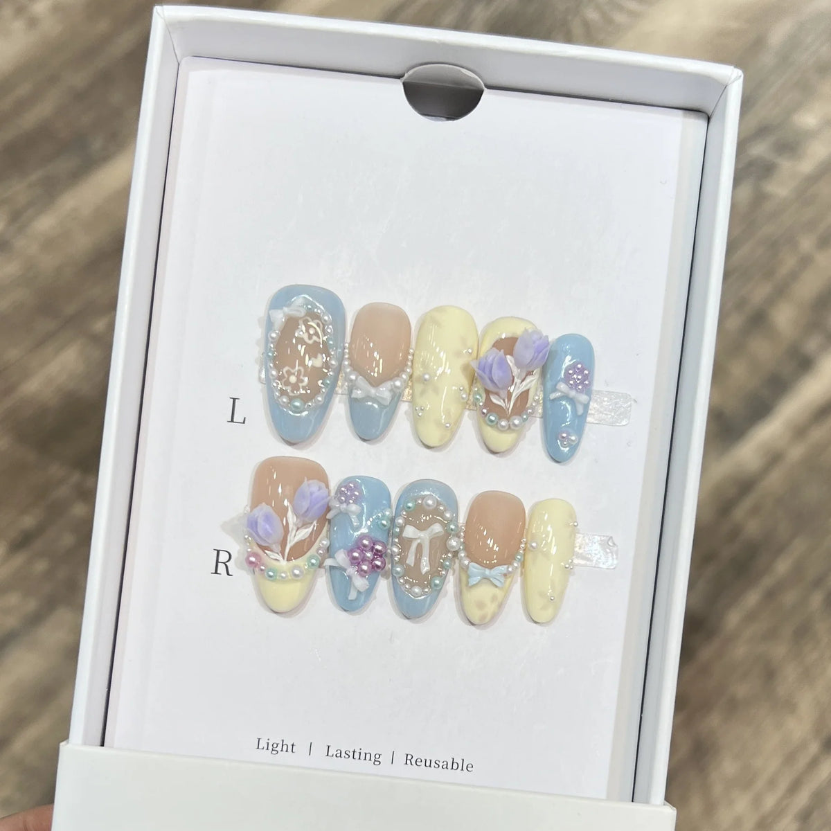 Press-On Nails Artistic Floral Adhesive & Reusable