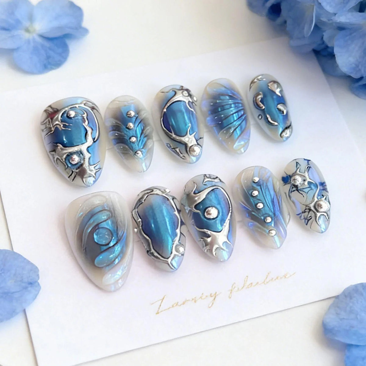Press-On Nails Artistic Patterns Chip-Resistant & Easy Application