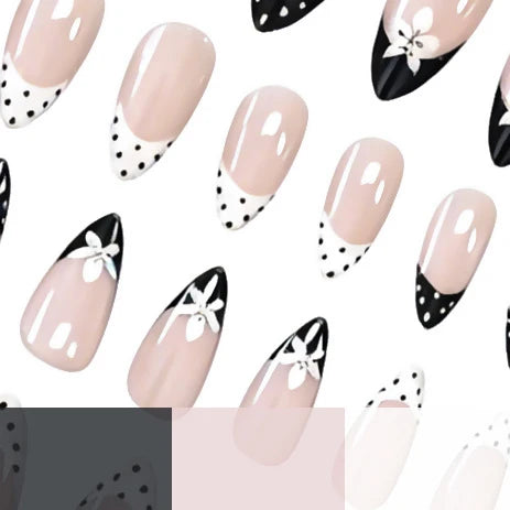 Press-On Nails Black & White Floral 24-Piece
