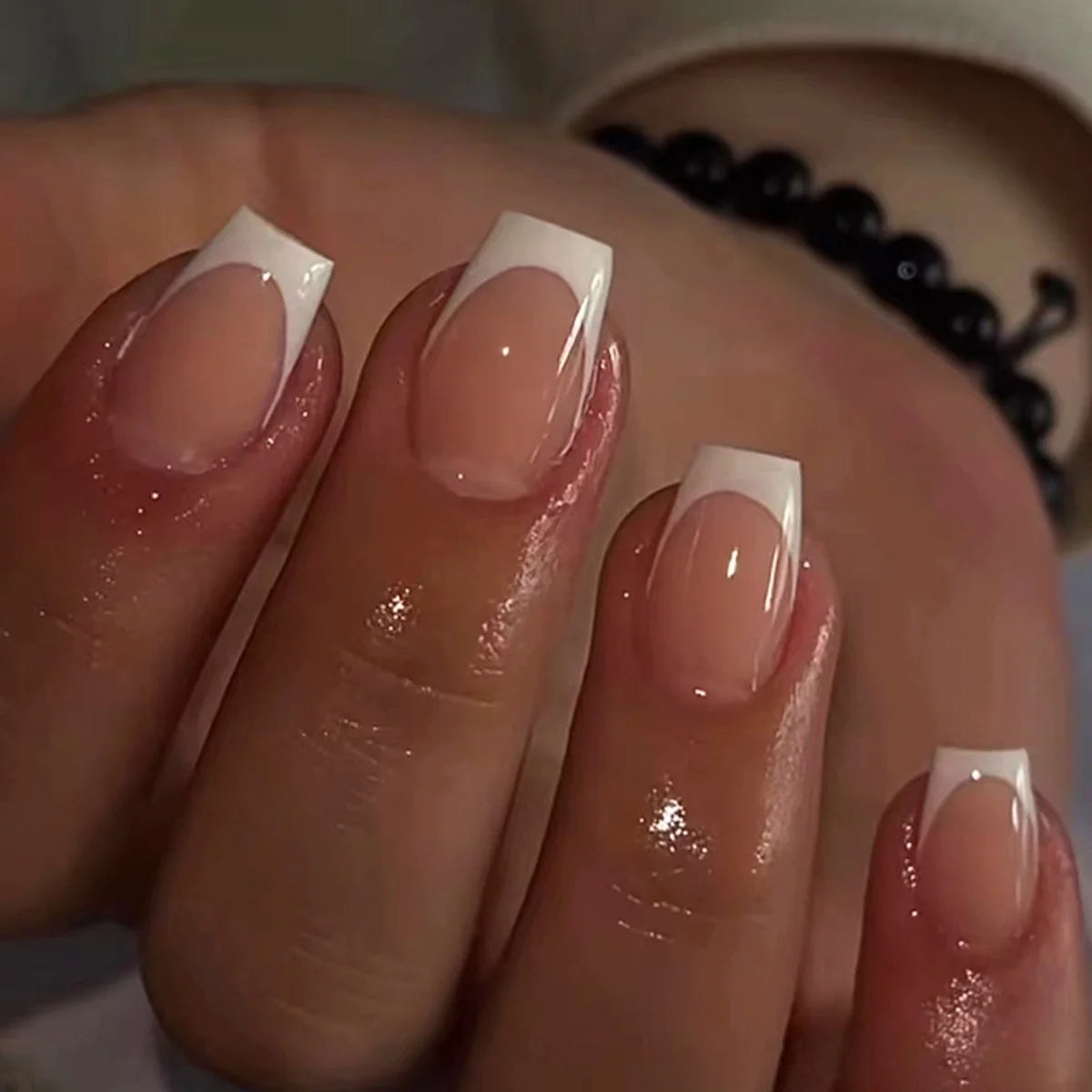 Press-On Nails Classic French Tip Easy Application