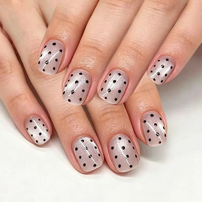 Press-On Nails Dot Pattern 24-Piece Comfortable Fit