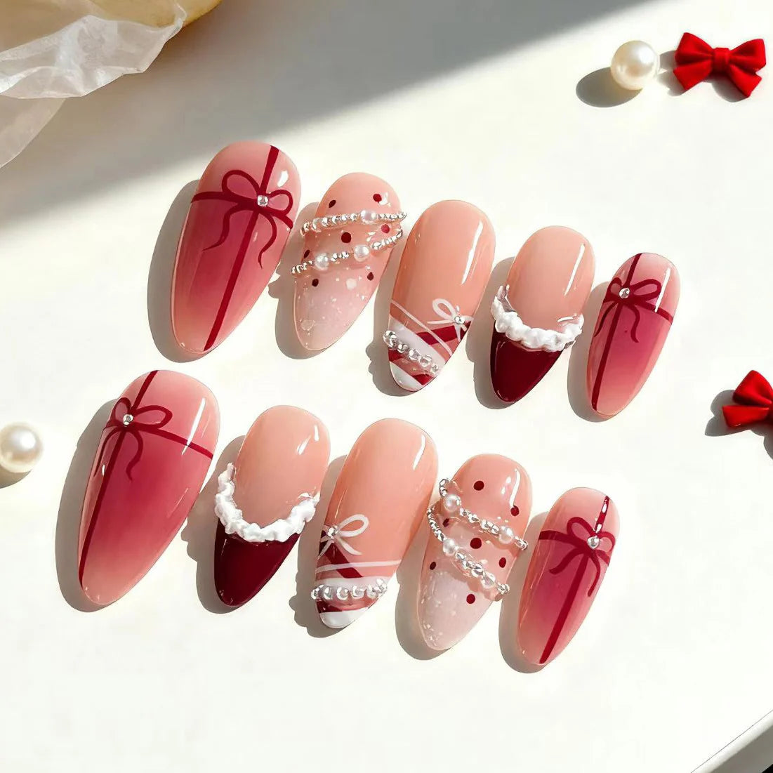Press-On Nails Elegant Gift-Themed Easy Application & Long-Lasting