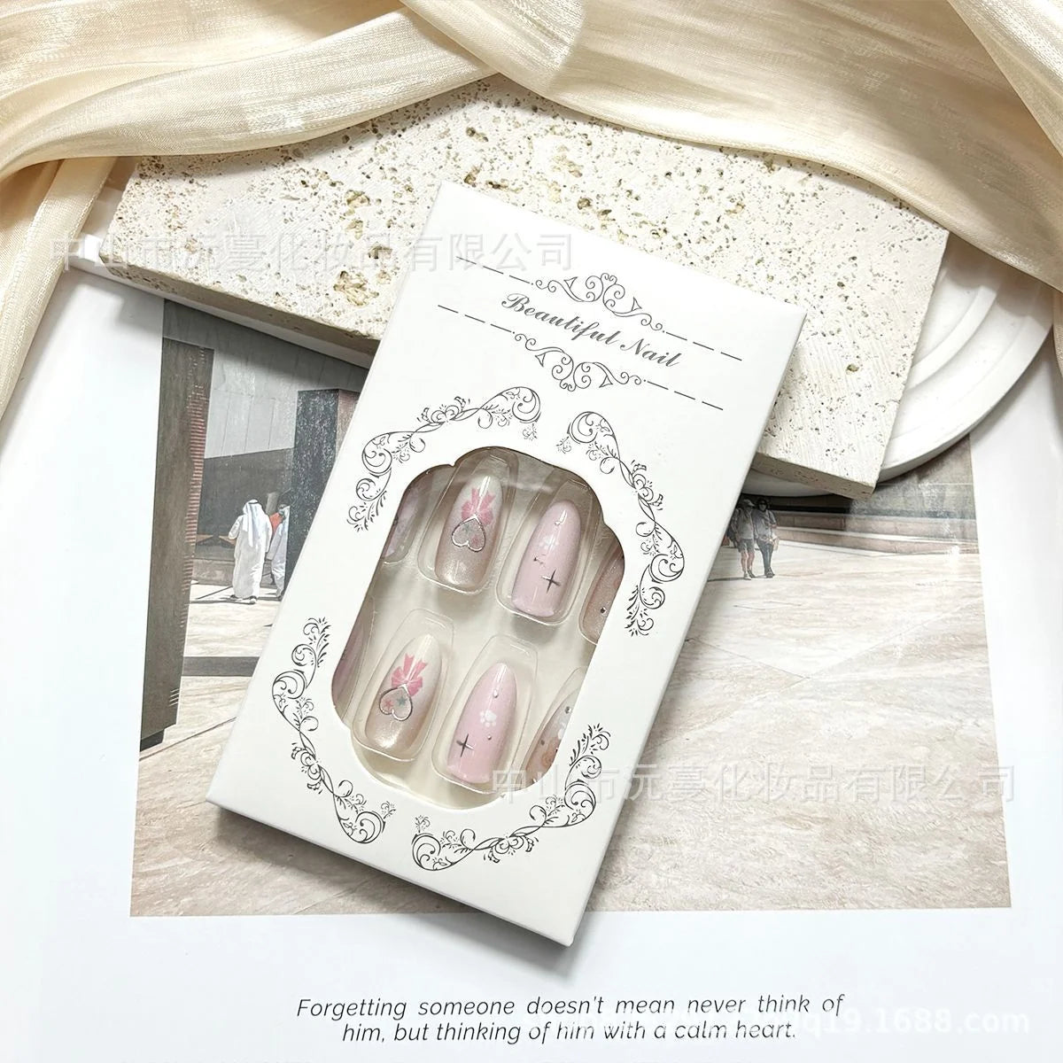 Press-On Nails Floral Accent & Glossy Finish Multiple Sizes