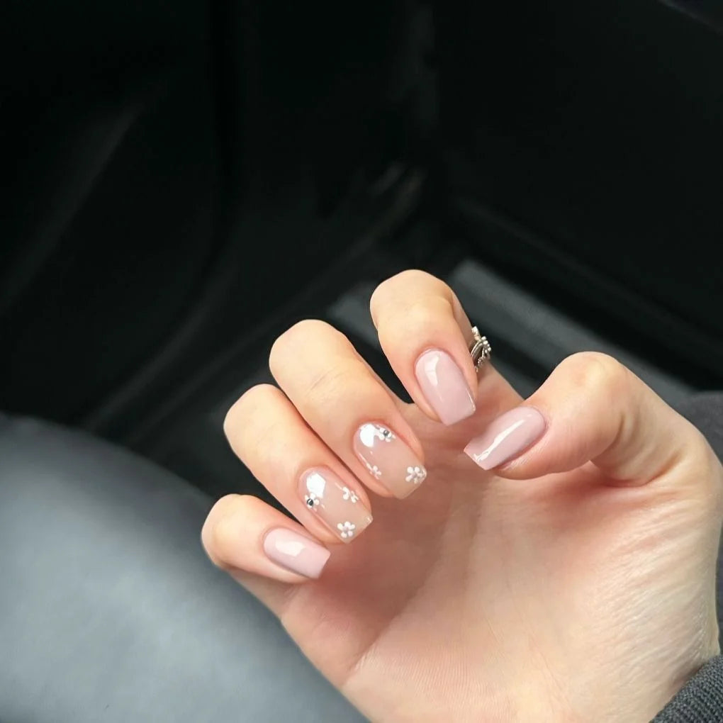 Press-On Nails Floral Accent Non-Toxic Comfortable Fit