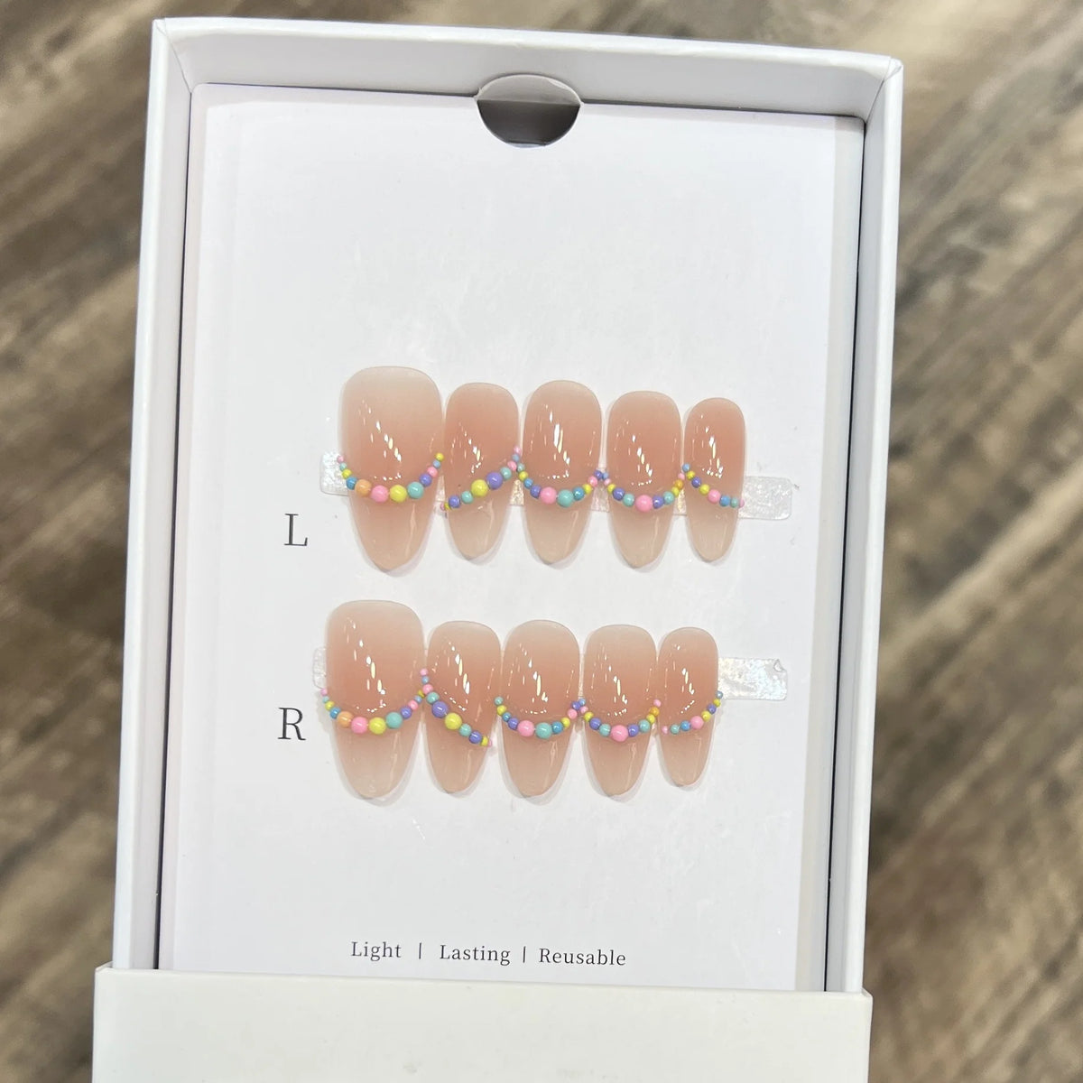 Press-On Nails Floral Accent Reusable Long-Lasting Hold