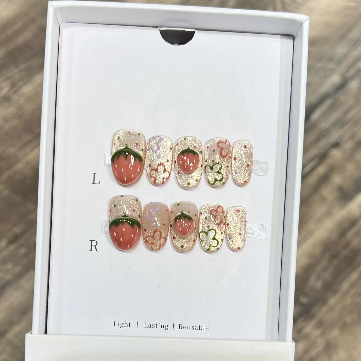 Press-On Nails Floral Accent Reusable Long-Lasting Hold
