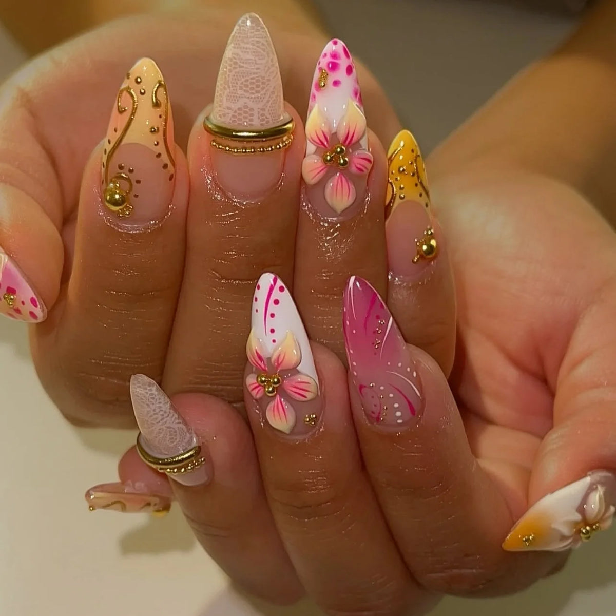 Press-On Nails Floral Design 30-Piece