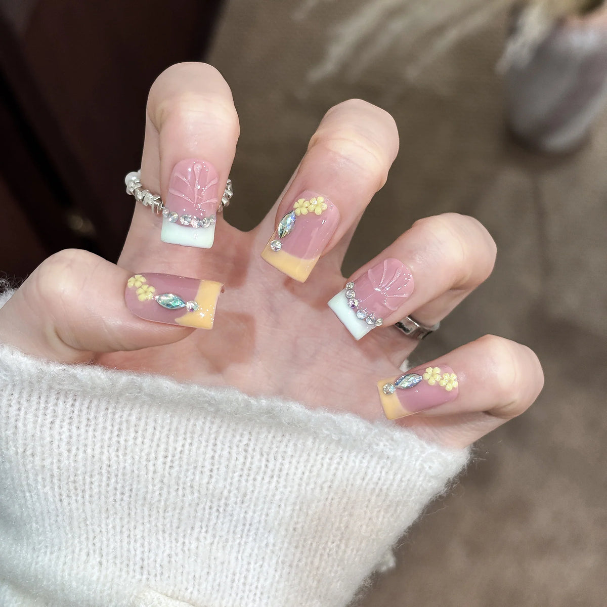 Press-On Nails Floral Design & Crystal Accents Peel-And-Press