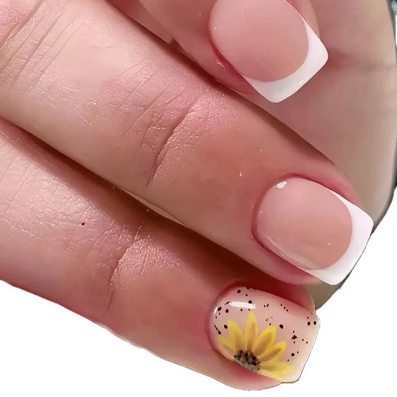 Press-On Nails Floral Design Easy Application 24 Piece
