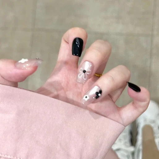 Press-On Nails Floral Design Easy Application & Flexible Fit