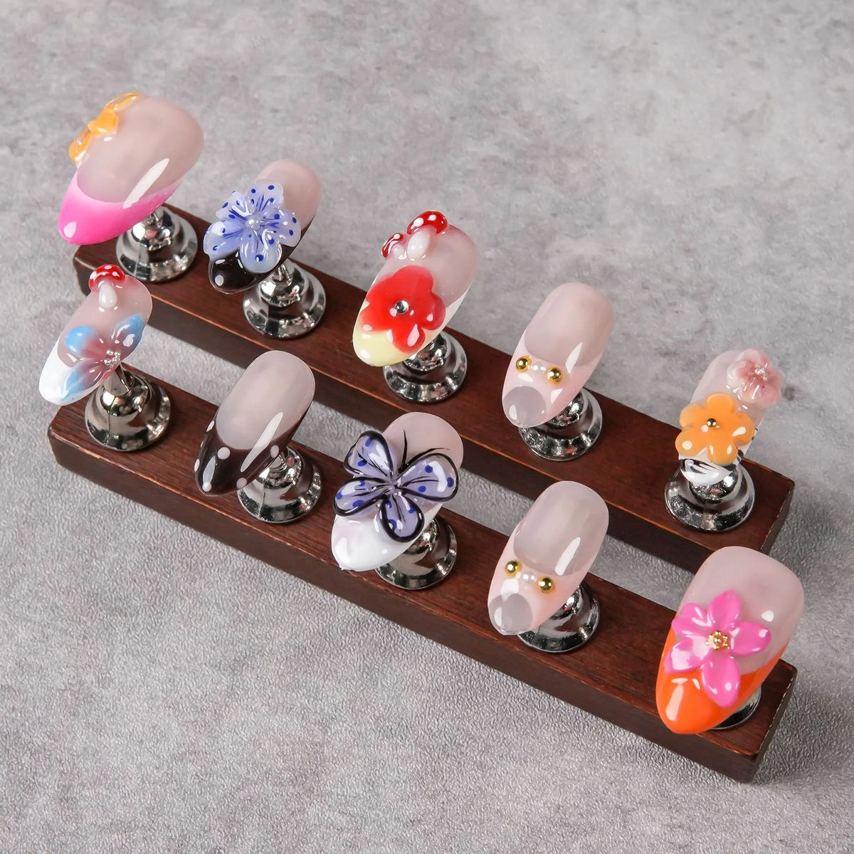 Press-On Nails Floral Design Easy Application & Long-Lasting