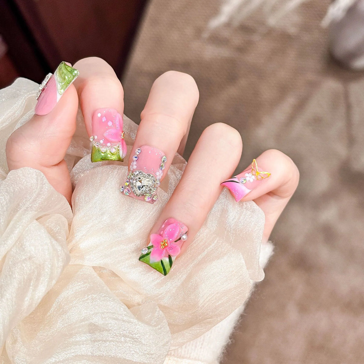 Press-On Nails Floral Design Easy Apply & Reusable