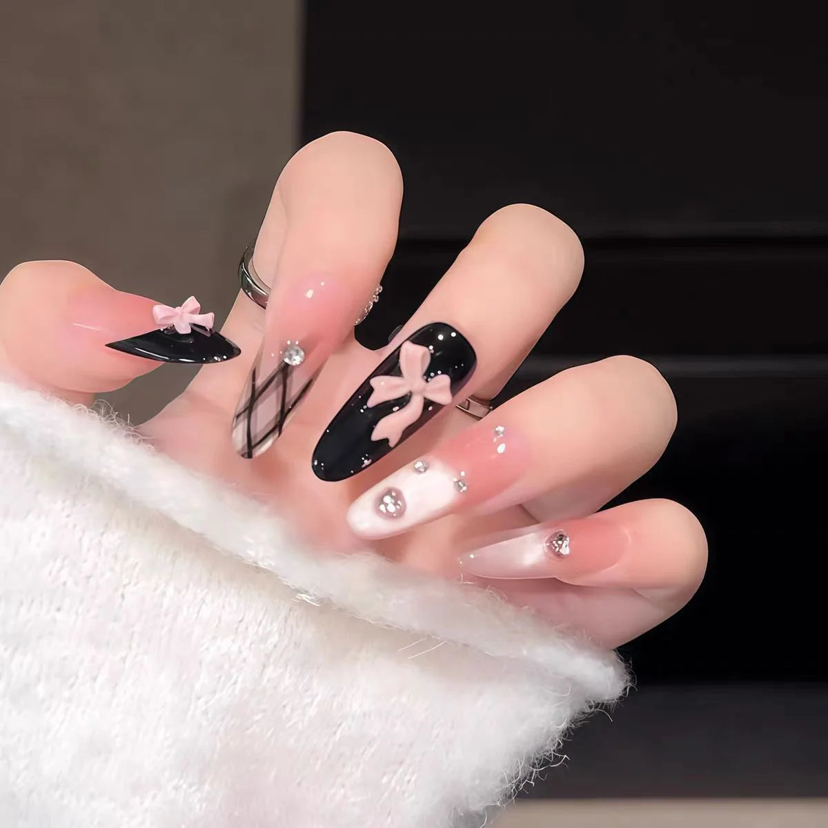 Press-On Nails Floral Design Full-Cover Multiple Sizes