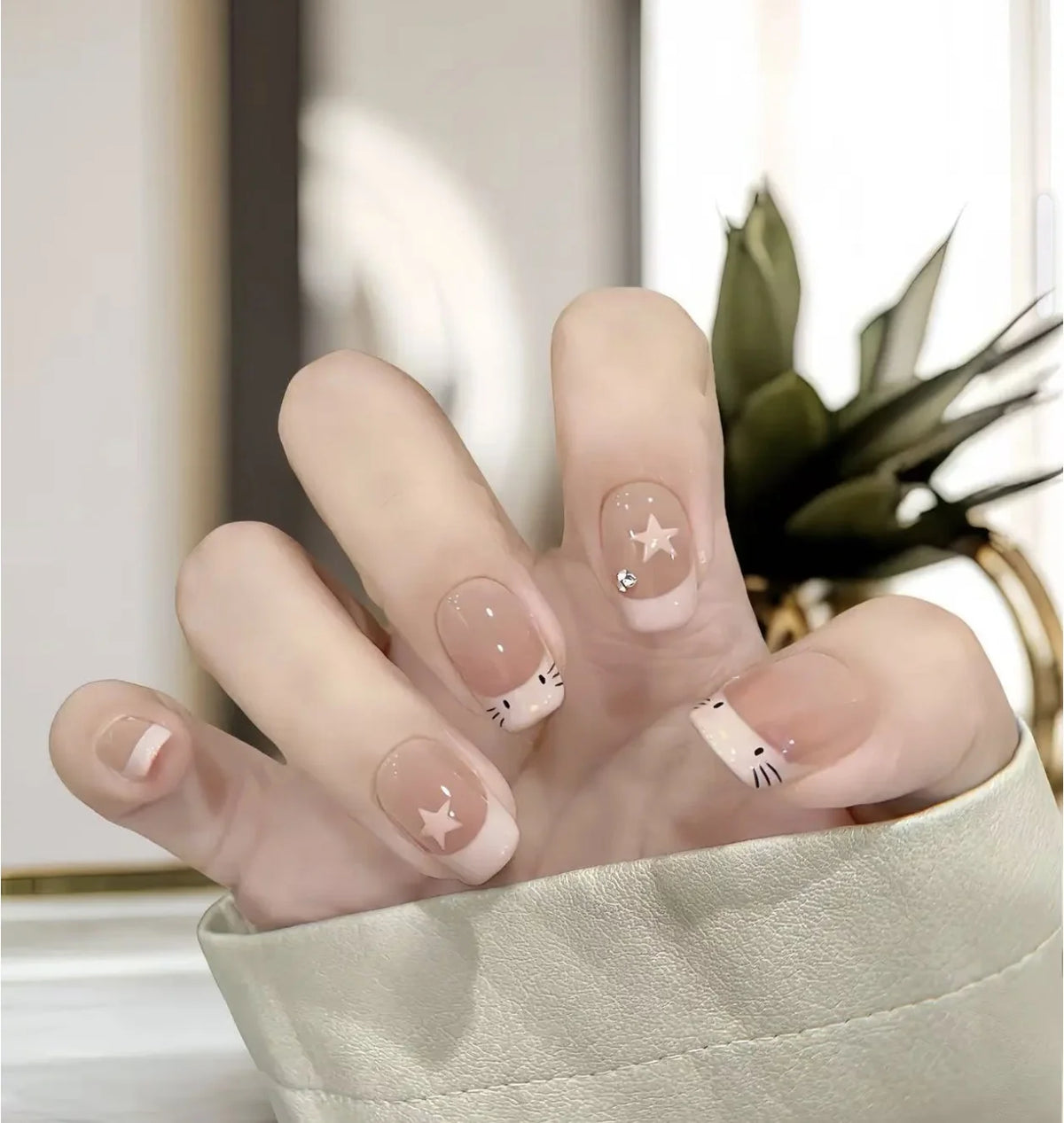 Press-On Nails Floral Design Glue-Free Instant Manicure