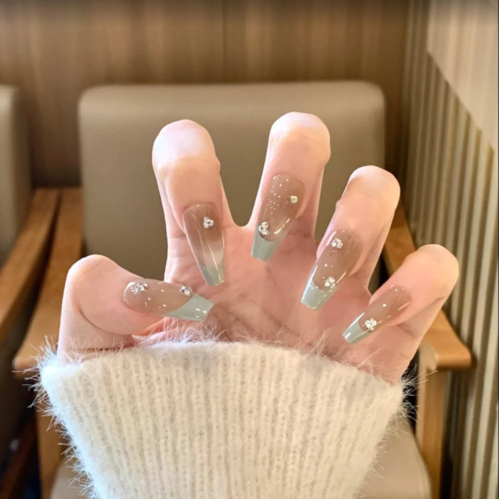 Press-On Nails Floral Design Glue-Free Instant Manicure