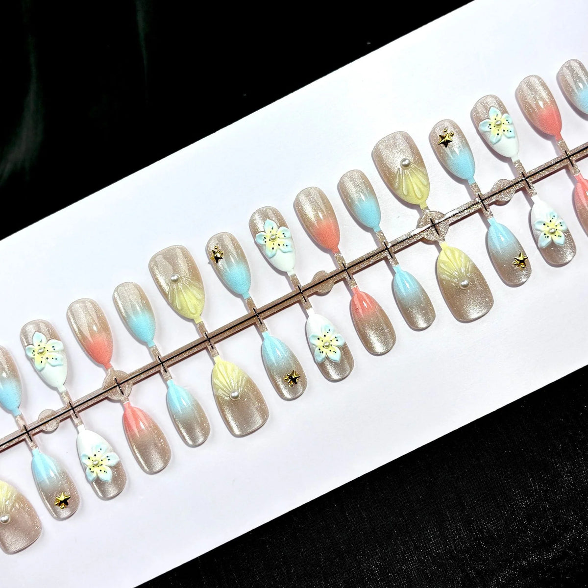 Press-On Nails Floral Design Long-Lasting Multiple Sizes