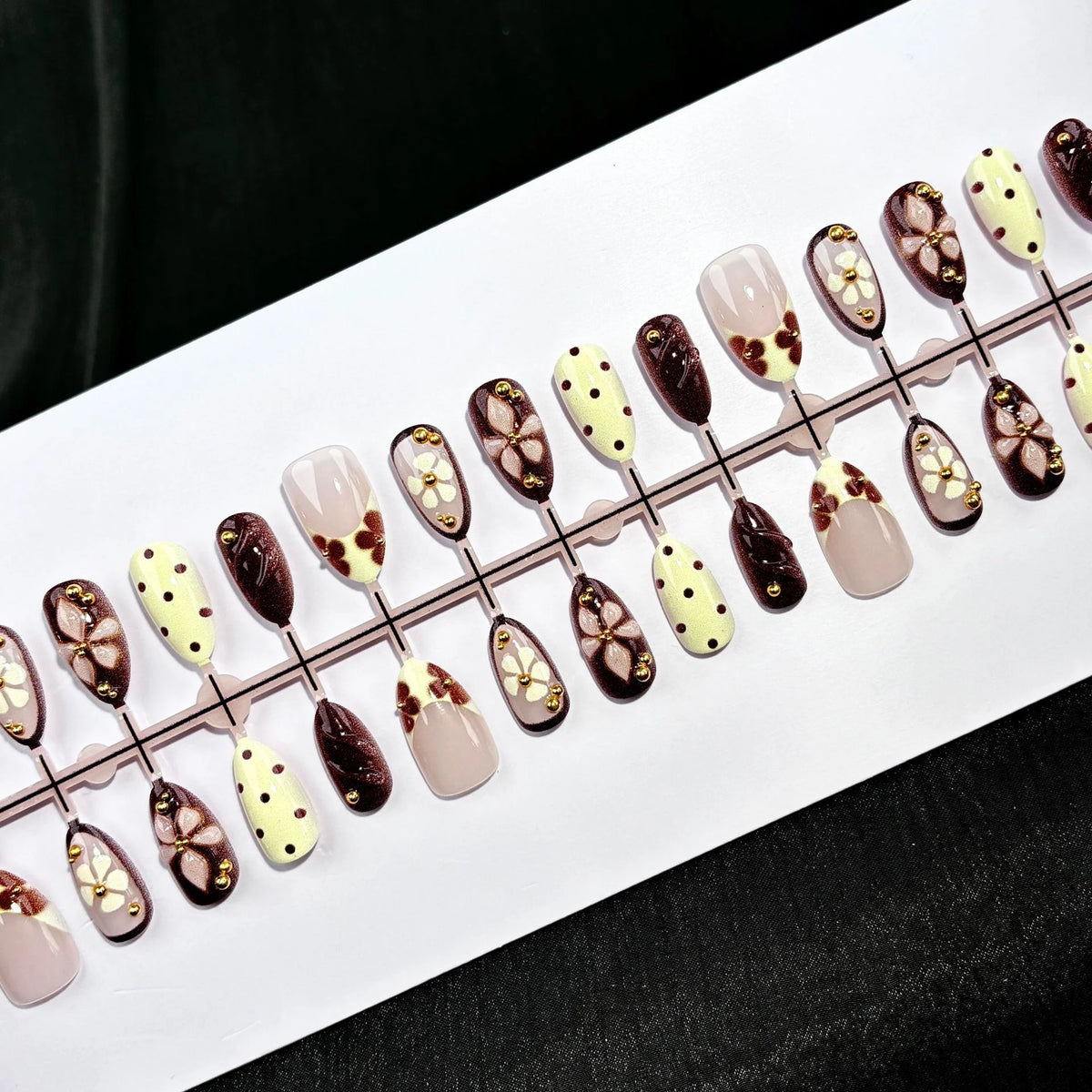 Press-On Nails Floral Design Long-Lasting Wear