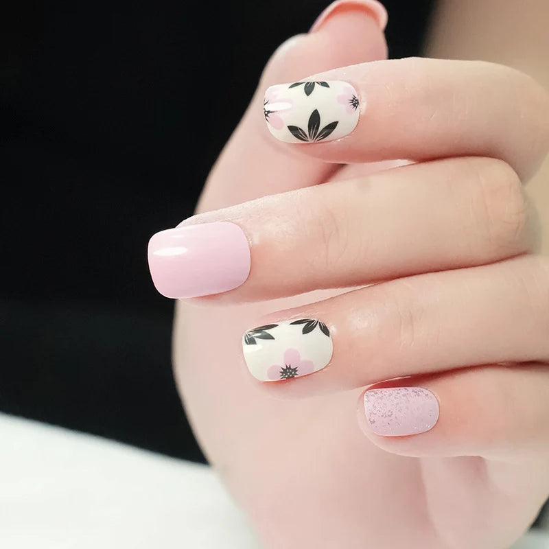 Press-On Nails Floral Design Reusable & Multiple Sizes