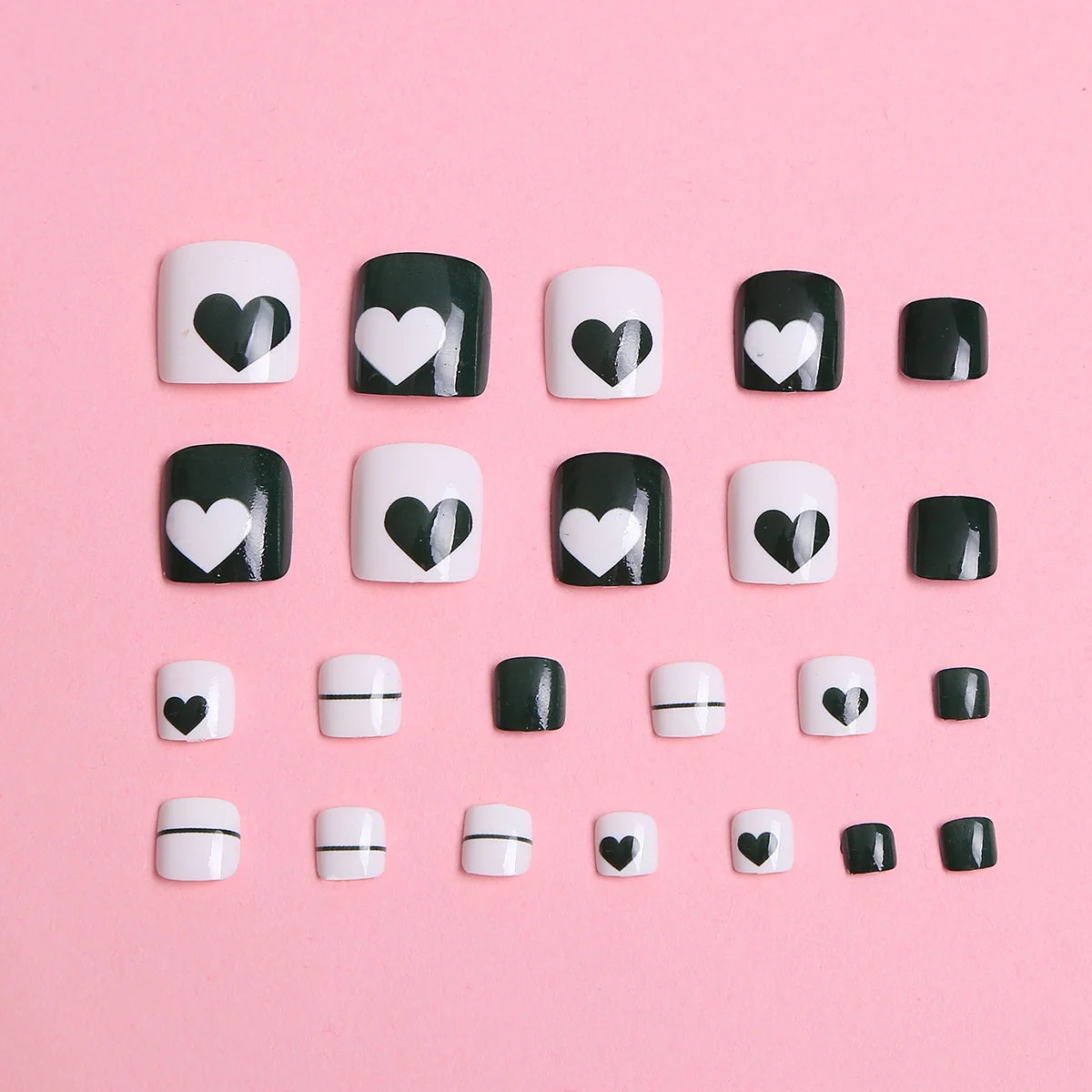 Press-On Nails Floral Design Set of 24