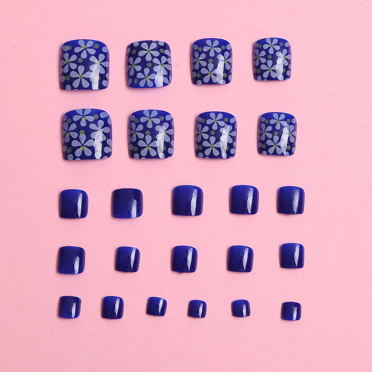 Press-On Nails Floral Design Set of 24