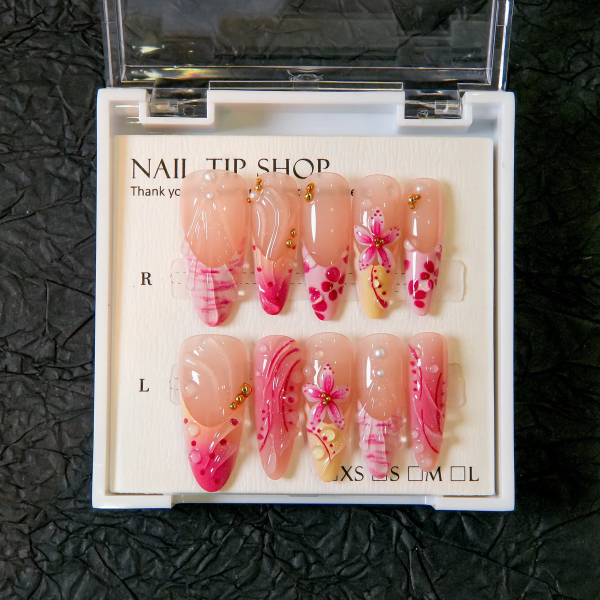 Press-On Nails Floral Design Set of 30 Long-Lasting