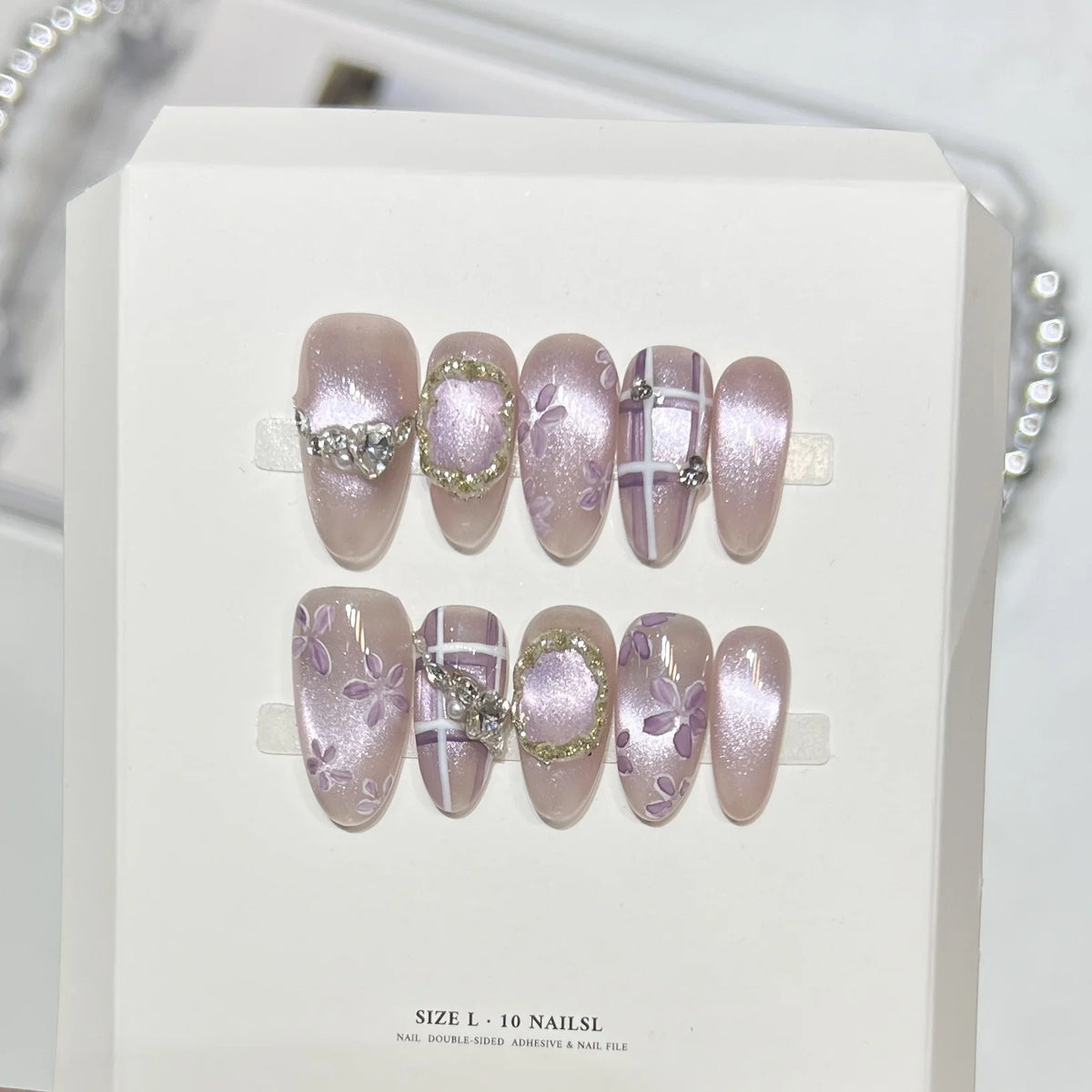 Press-On Nails Floral Embellished Adhesive Tabs Set of 10