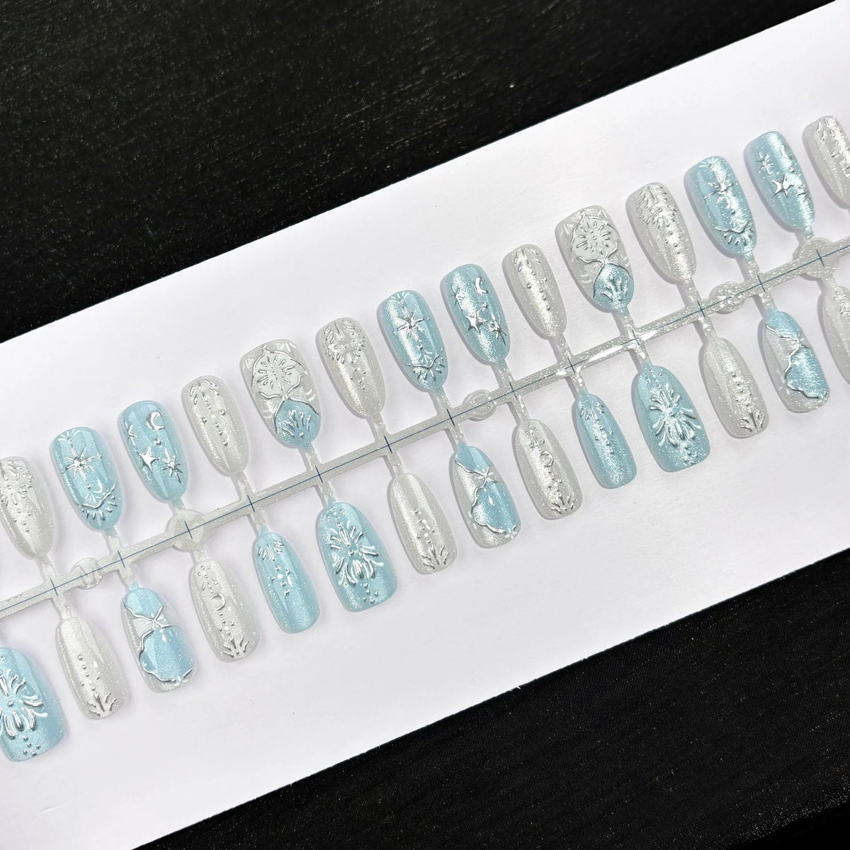 Press-On Nails Floral Embossed Quick Application & Long-Lasting
