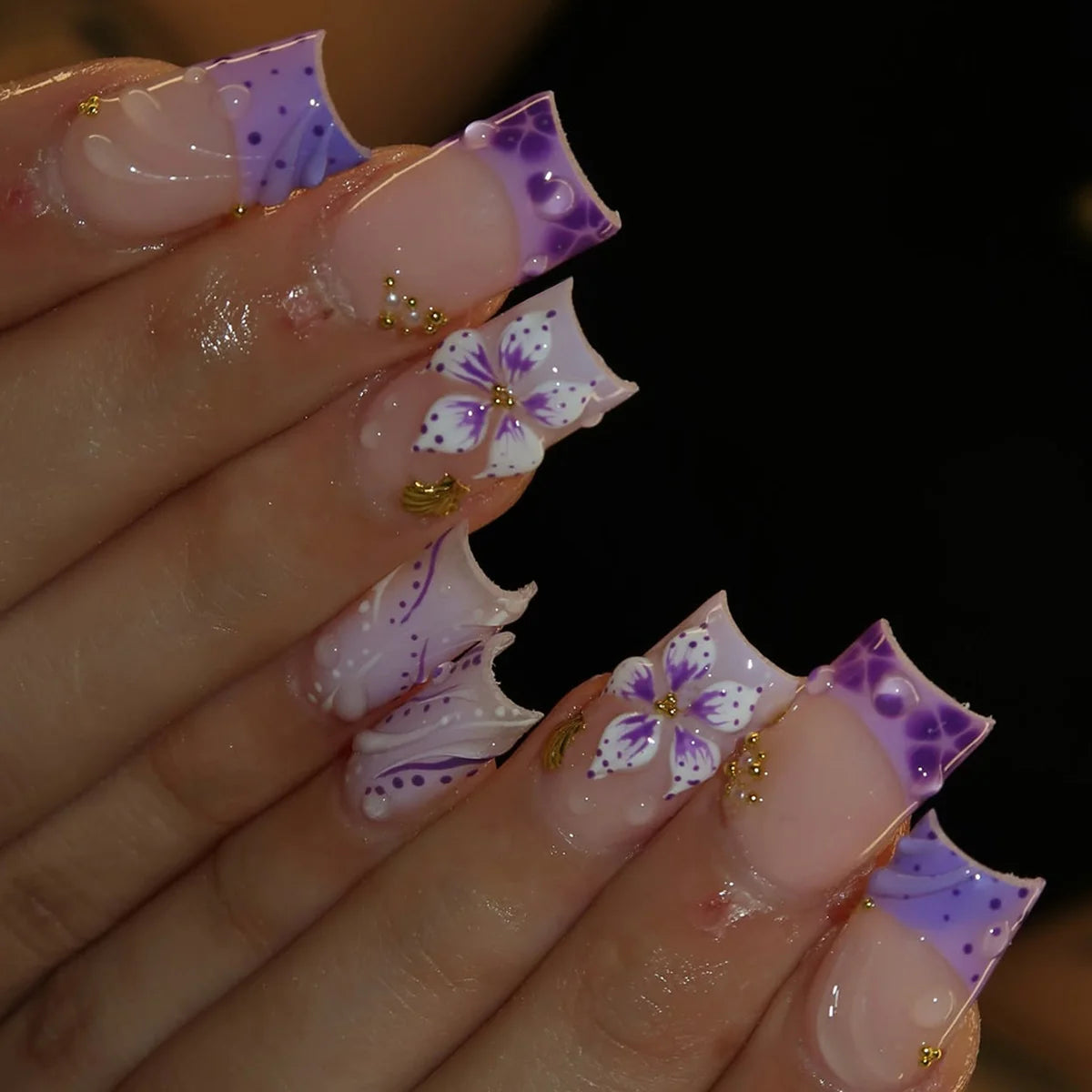 Press-On Nails Floral & Gem Accents 24-Piece Reusable