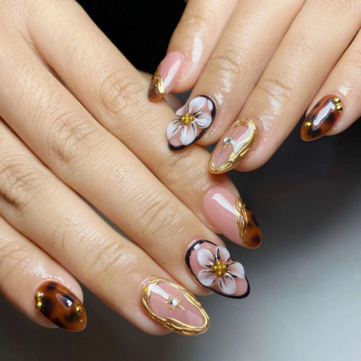 Press-On Nails Floral & Gemstone Easy Application Strong Adhesive
