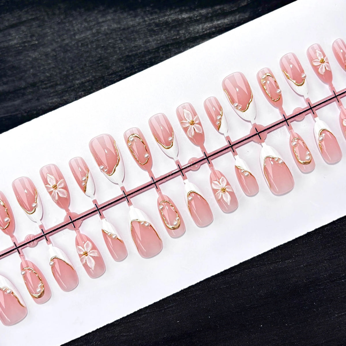 Press-On Nails Floral & Pearl Accents Peel-And-Stick