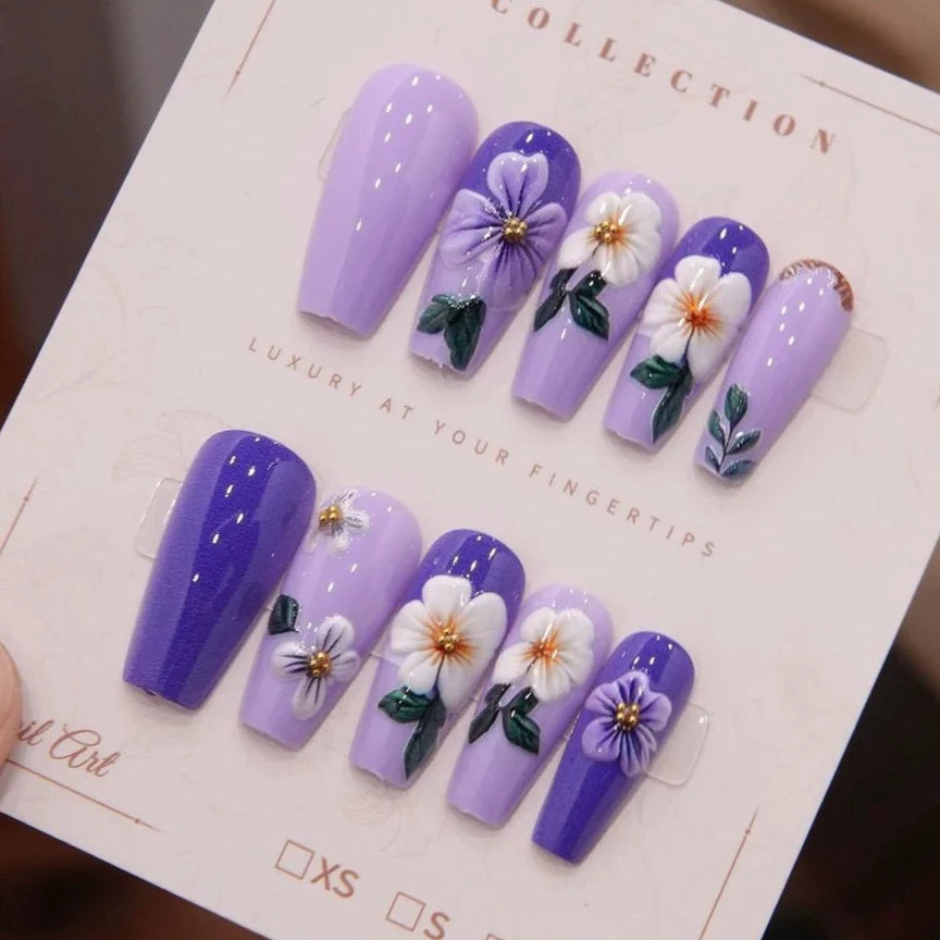 Press-On Nails Floral Reusable Set of 24