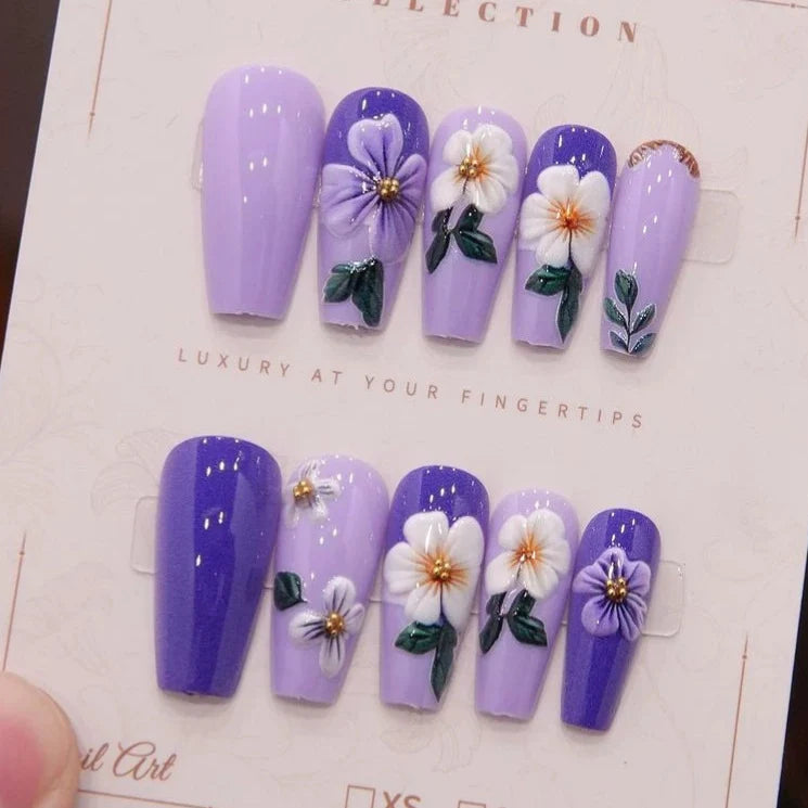 Press-On Nails Floral Reusable Set of 24