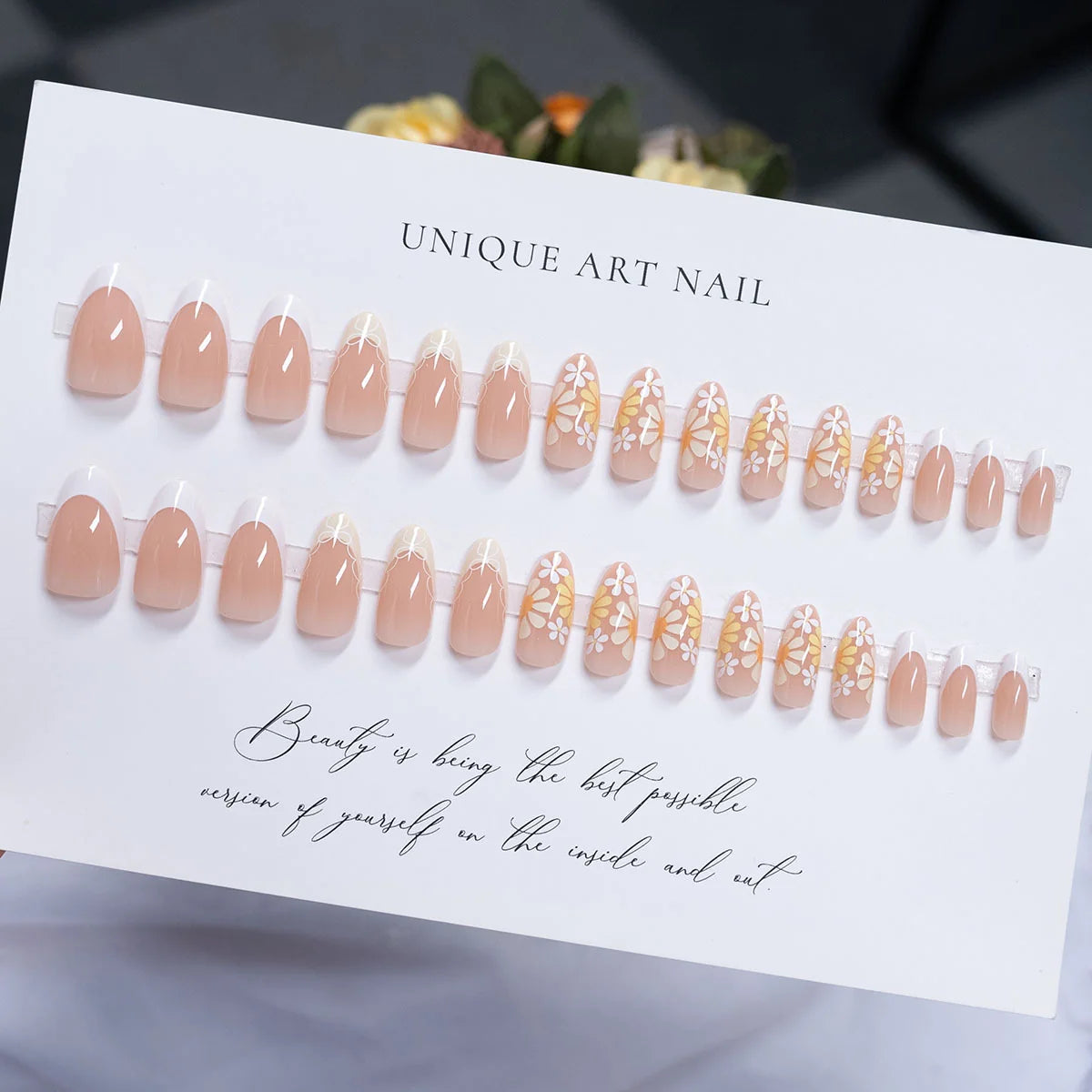 Press-On Nails Floral Short Almond Peel & Press