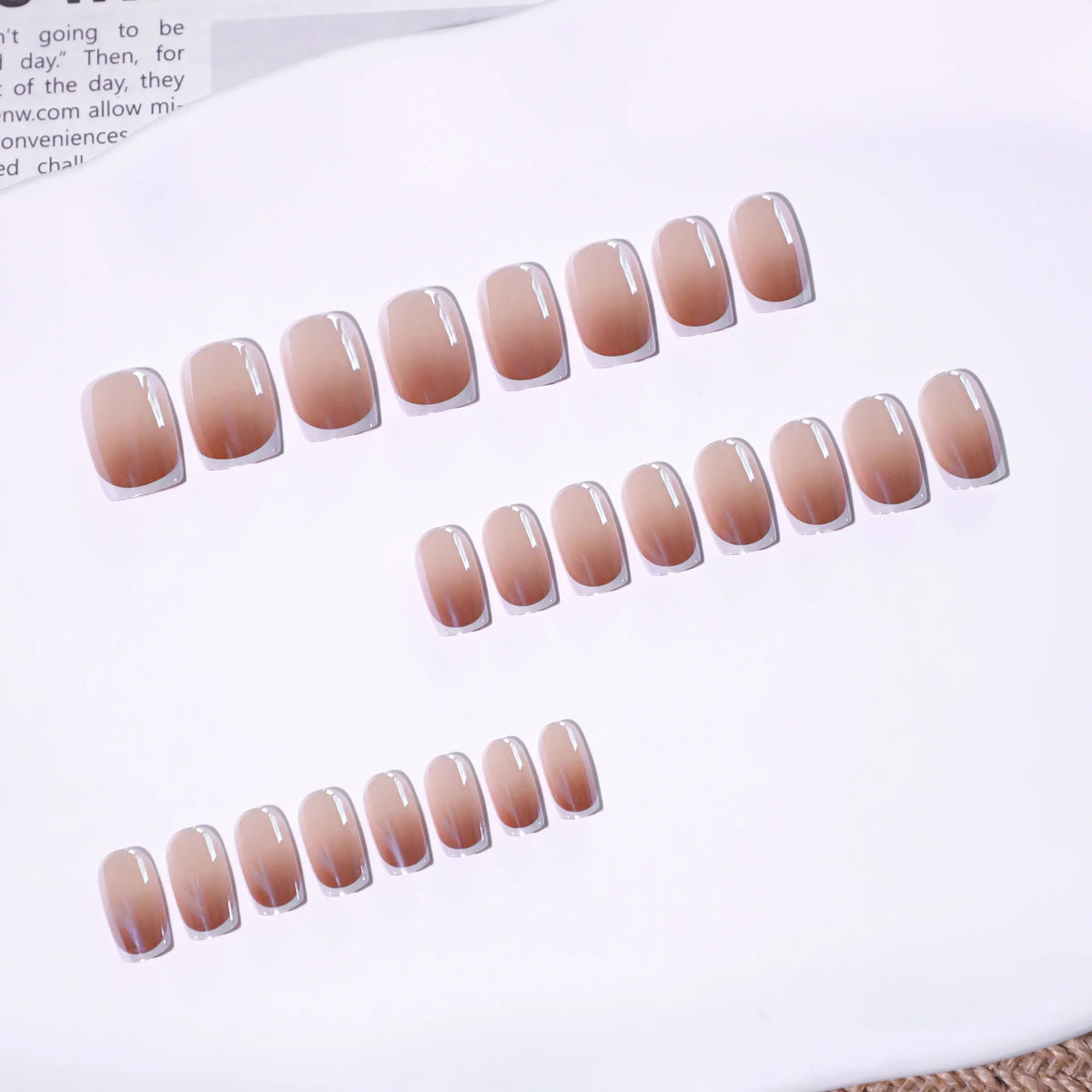 Press-On Nails French Tip Glossy Low-Maintenance