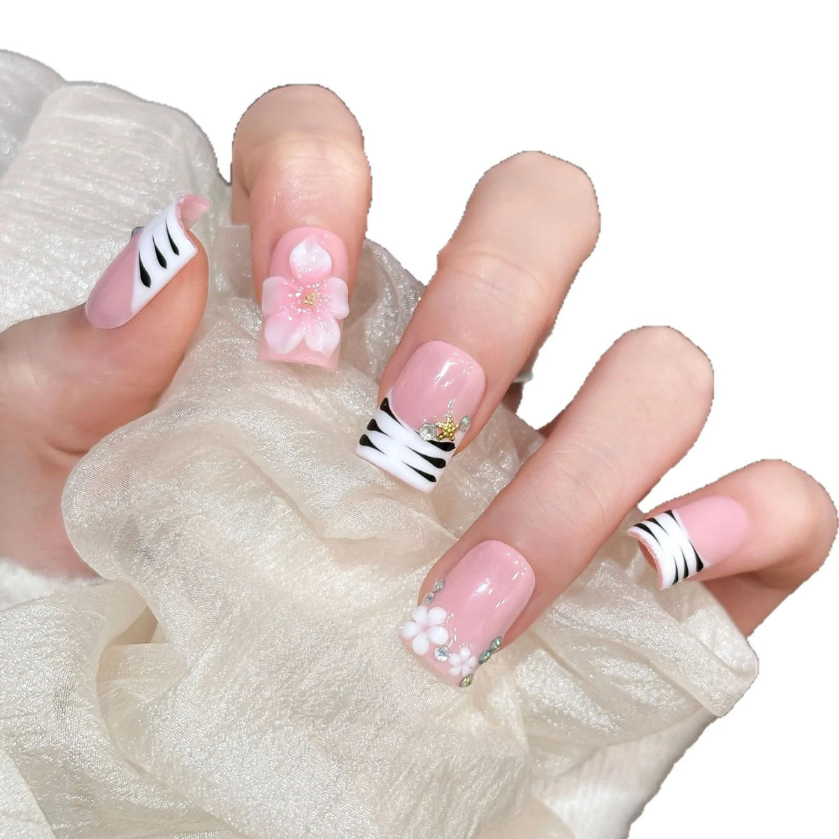 Press-On Nails Gem-Accented Peel & Stick