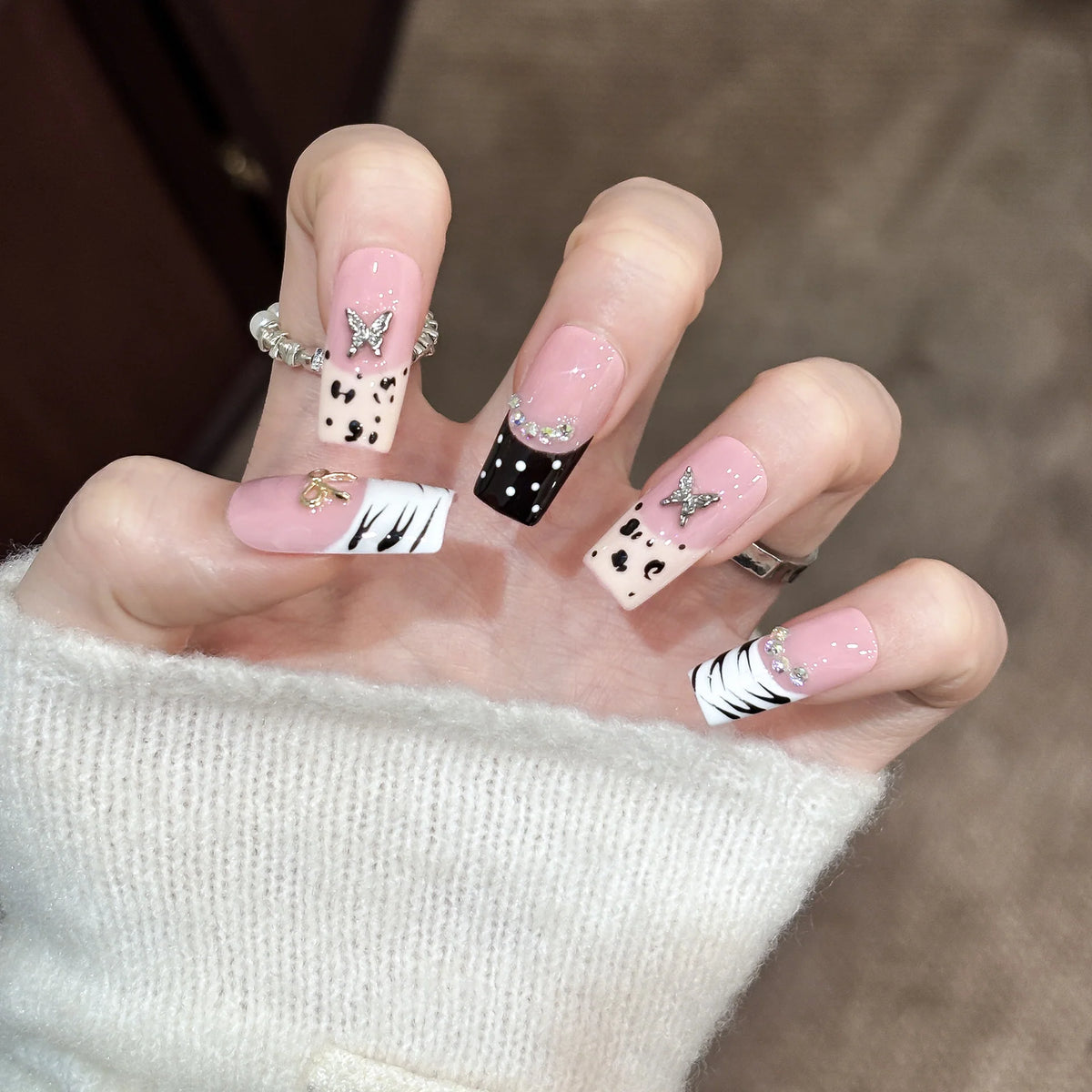Press-On Nails Gem-Accented Peel & Stick