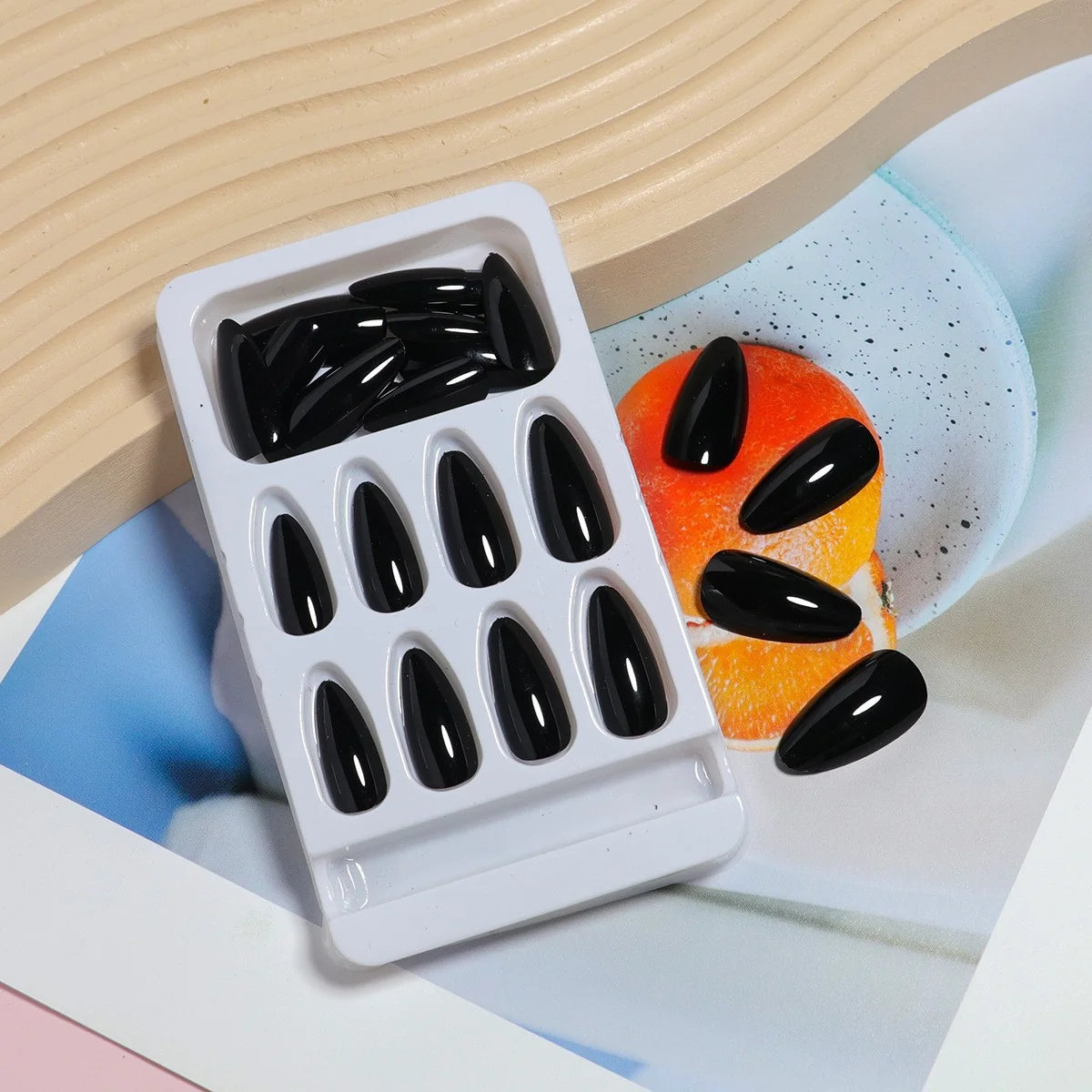 Press-On Nails Glossy Stiletto Set of 24