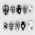 Press-On Nails Graphic Black & White Reusable