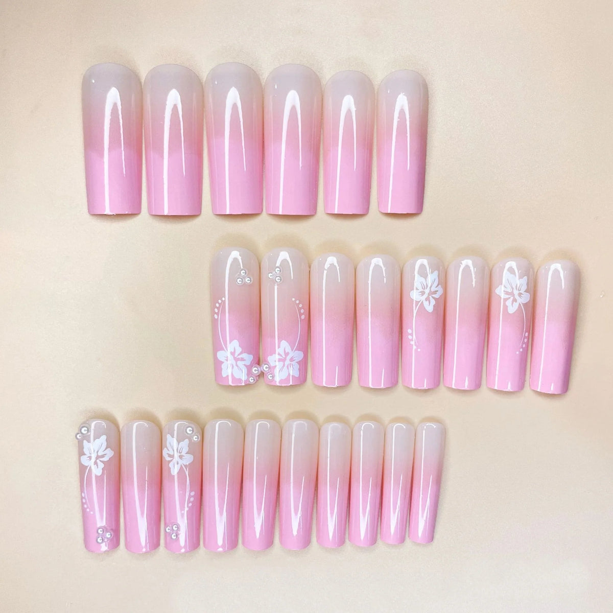 Press-On Nails Intricate Floral Glossy & Long-Lasting
