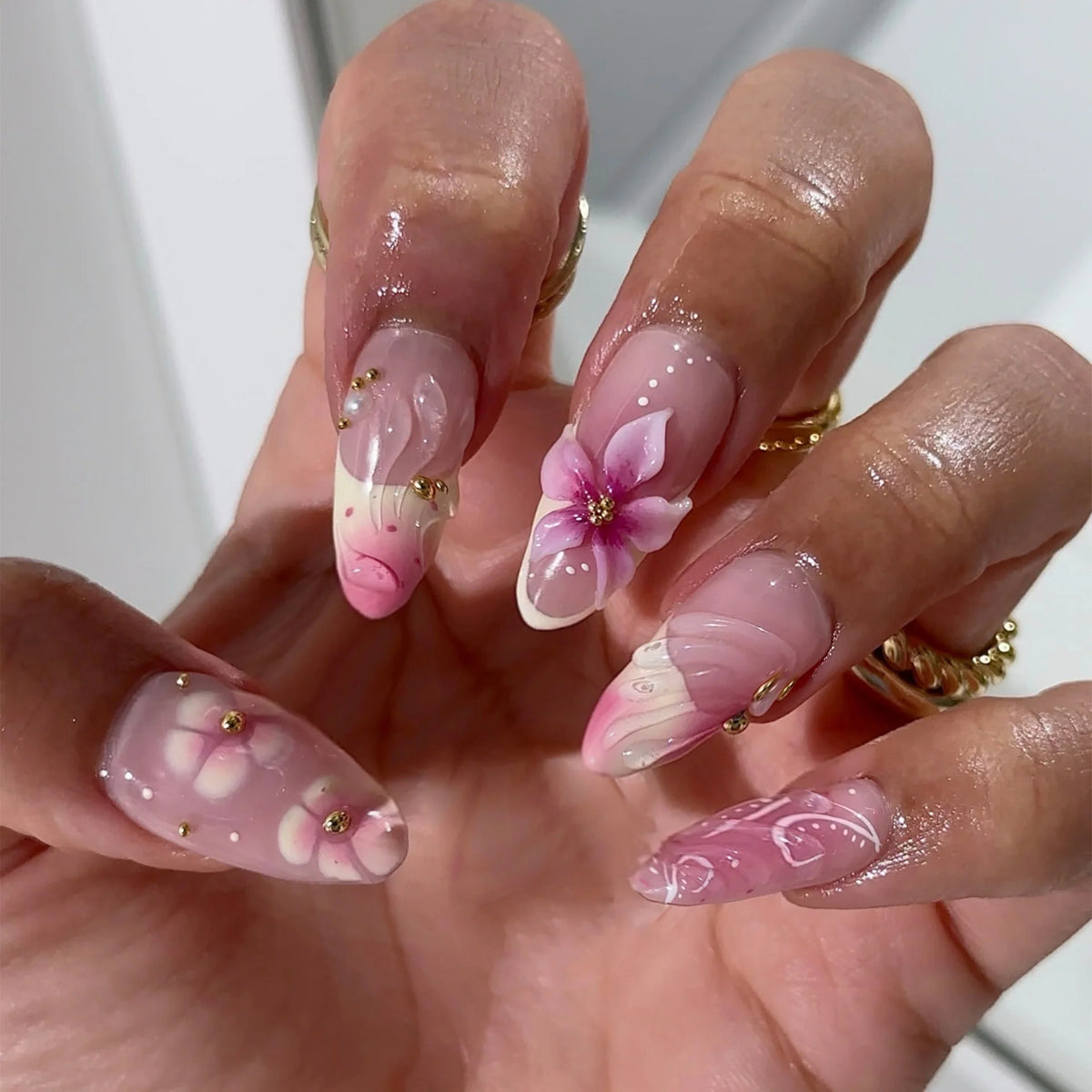 Press-On Nails Intricate Floral Reusable No Glue