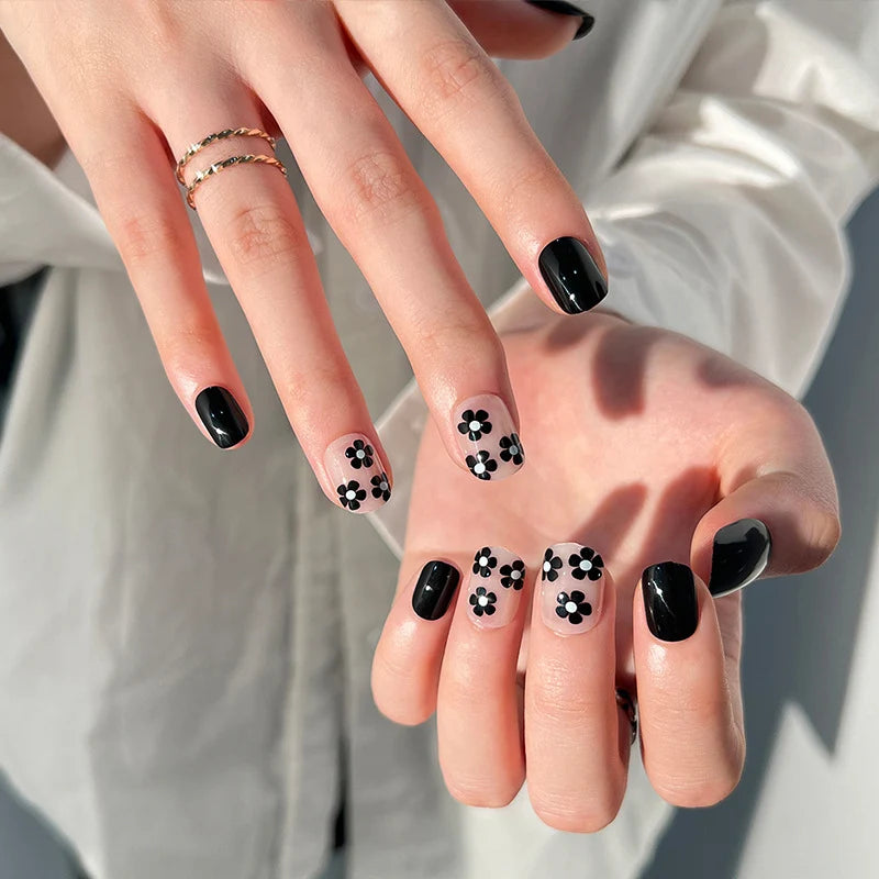 Press-On Nails Leaf Design Easy-Apply & Reusable