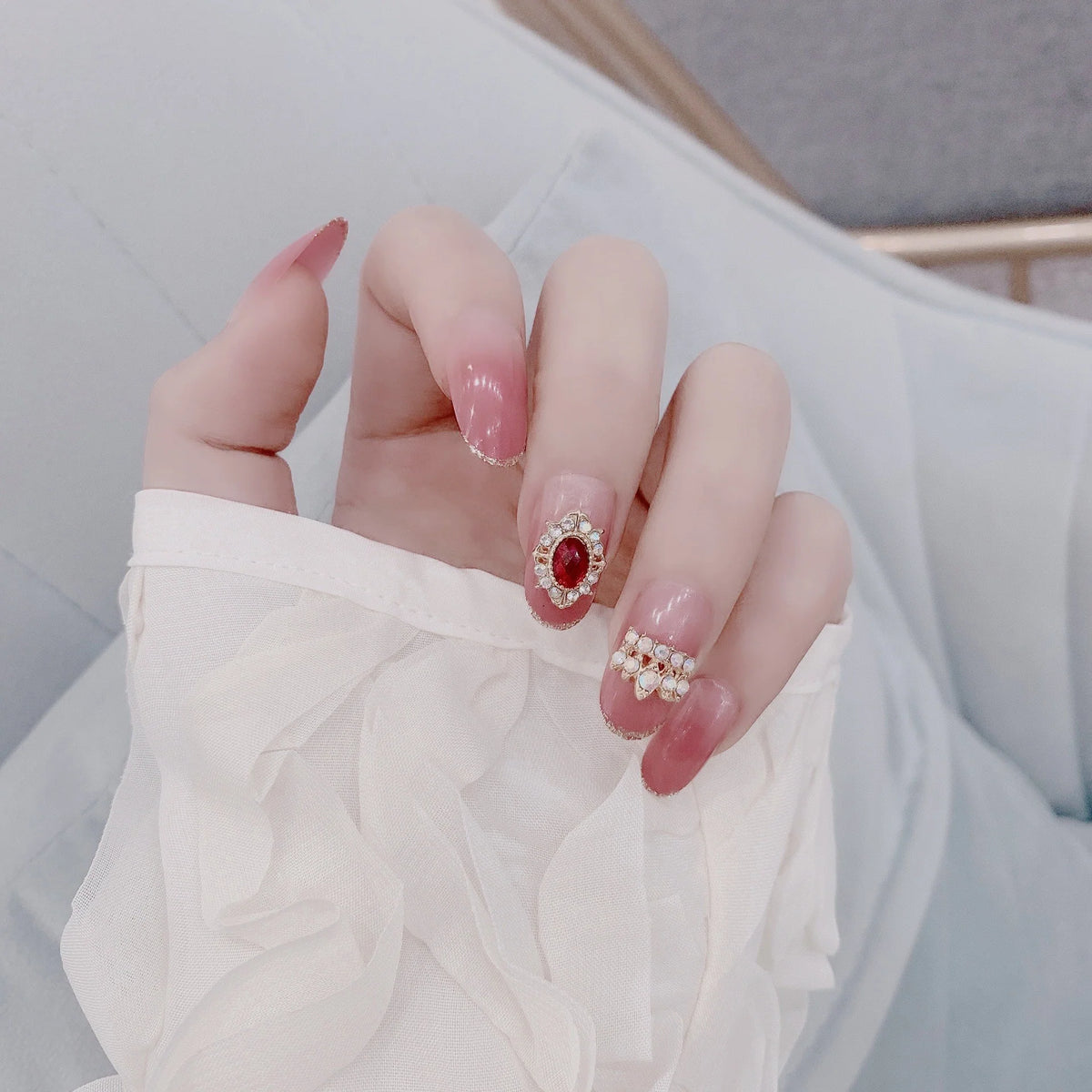 Press-On Nails Leaf Design Easy-Apply & Reusable