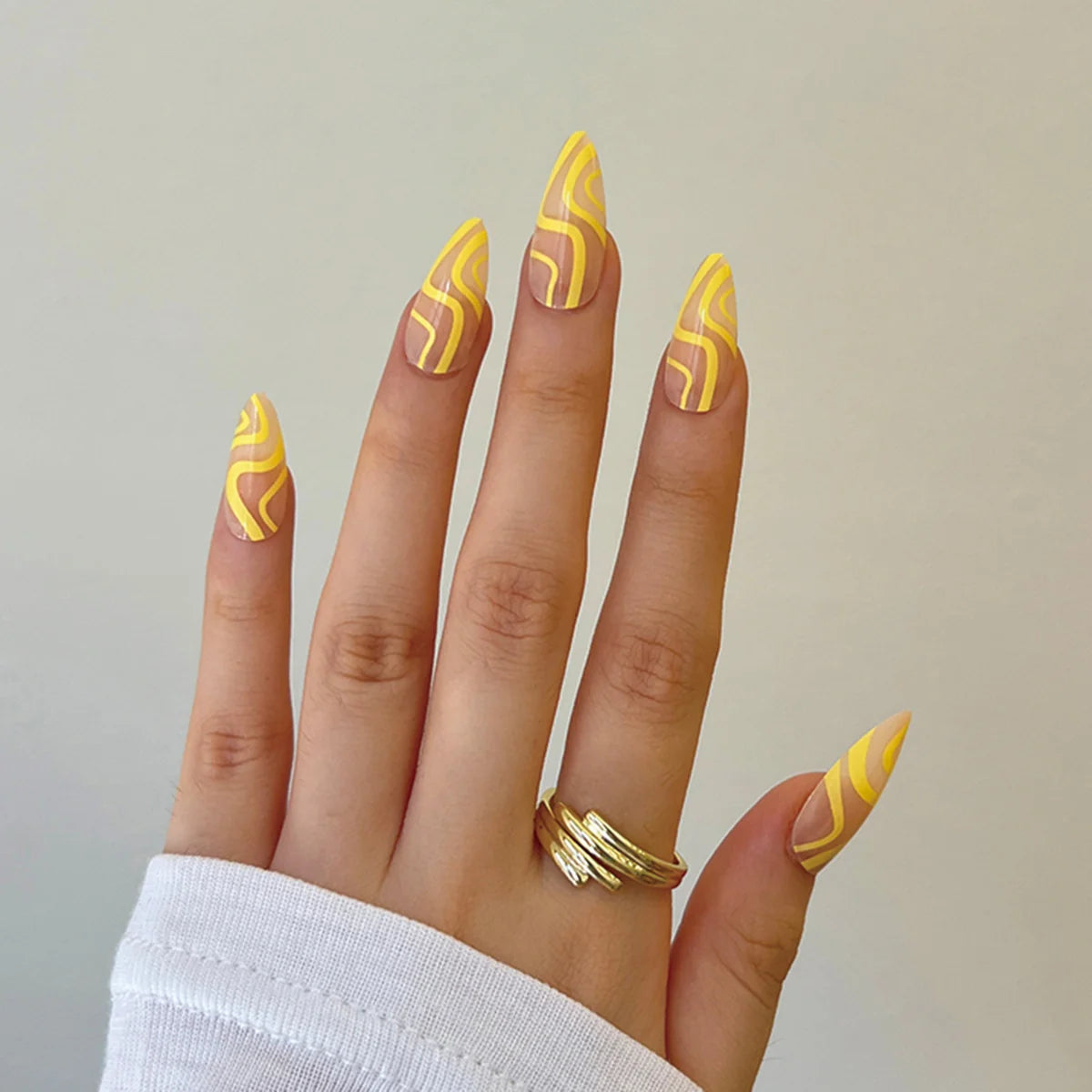 Press-On Nails Leaf Design Easy-Apply & Reusable