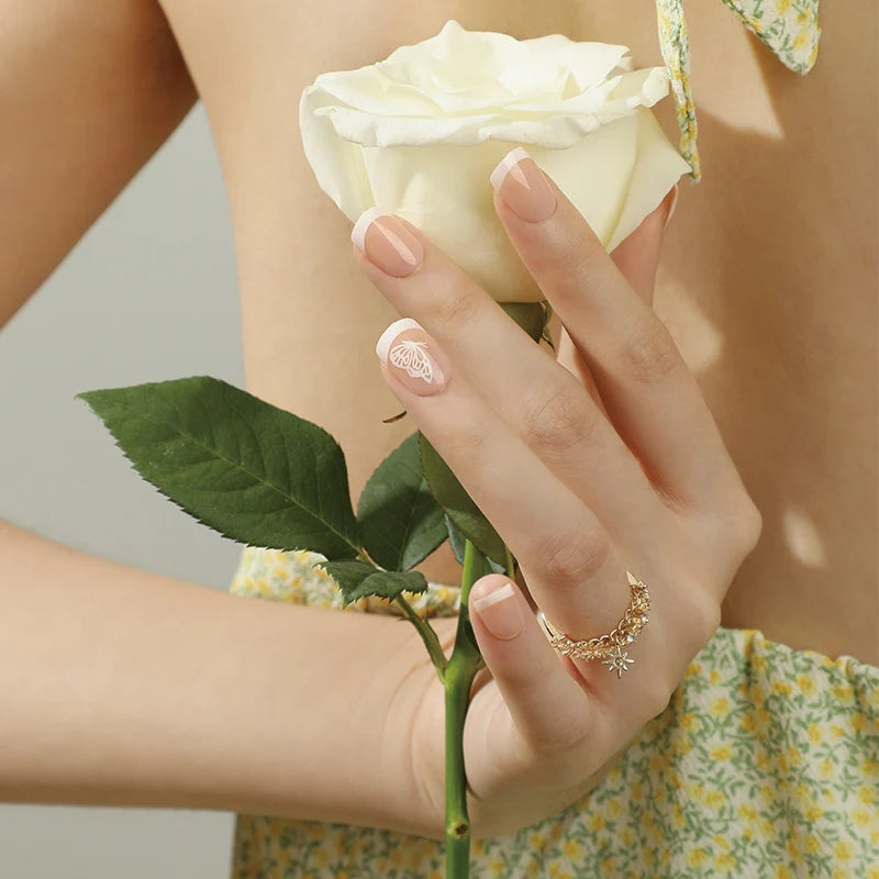 Press-On Nails Leaf Design Easy-Apply & Reusable