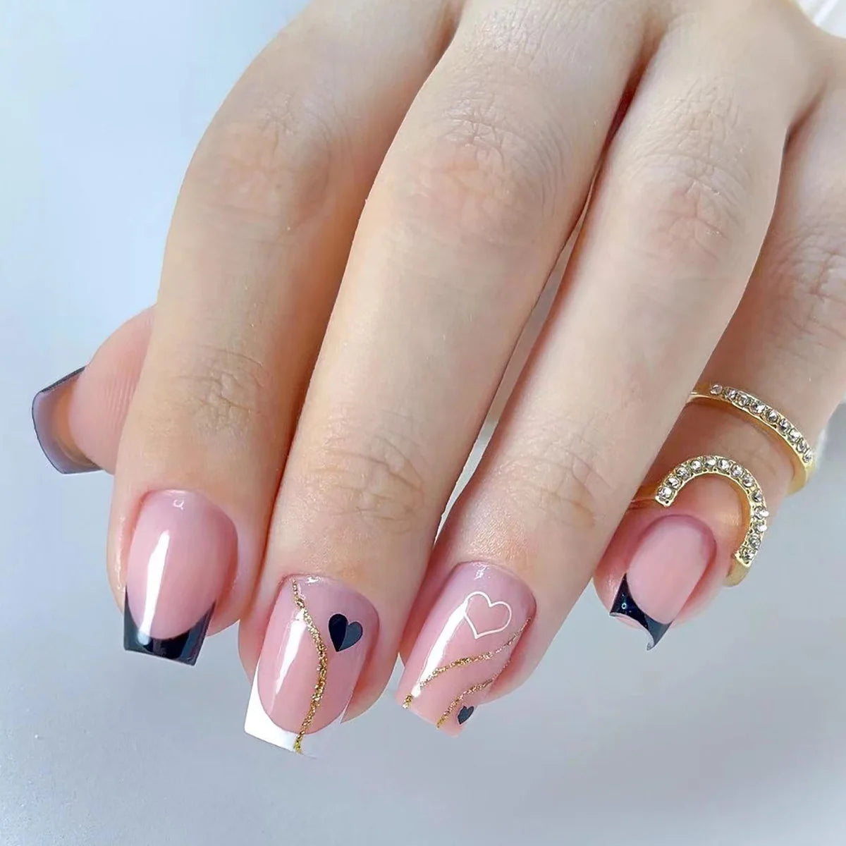 Press-On Nails Leaf Design Easy-Apply & Reusable