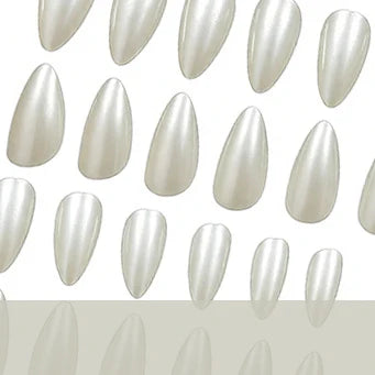 Press-On Nails Matte Finish Set of 24