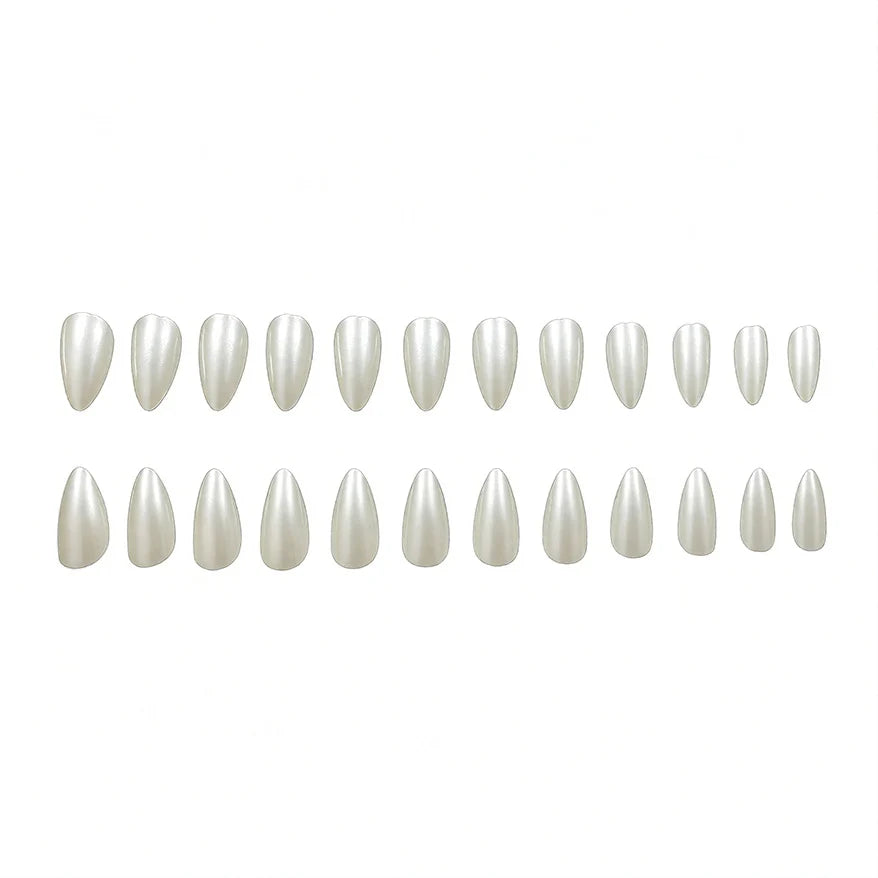 Press-On Nails Matte Finish Set of 24