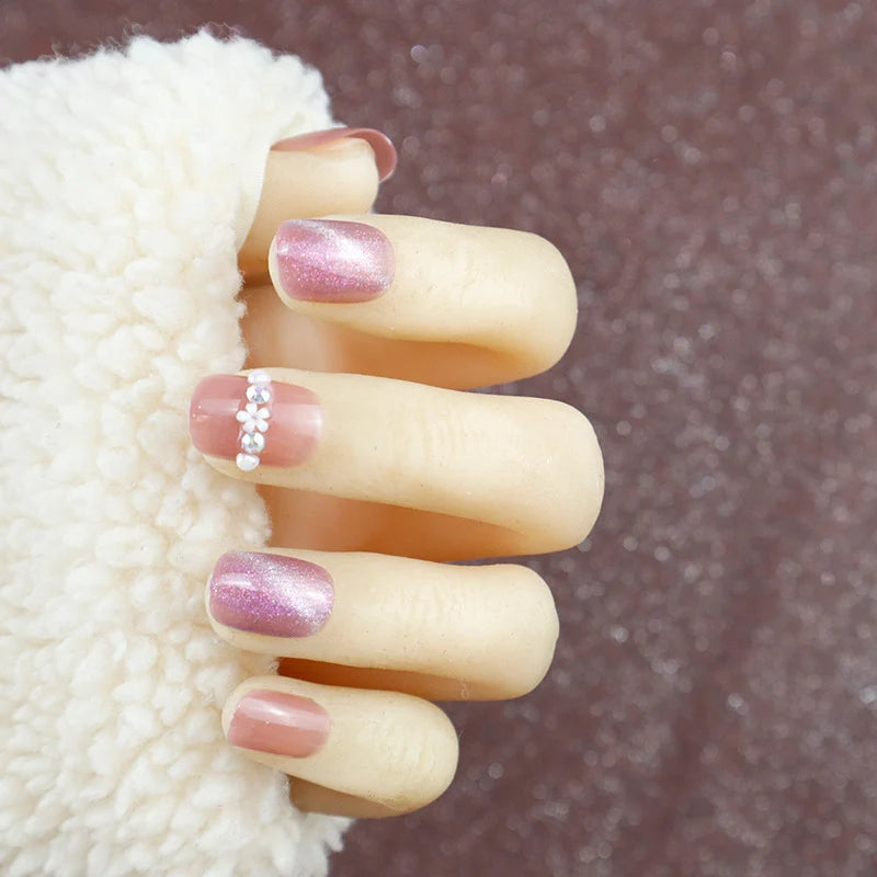Press-On Nails Pearl Accents Long-Lasting