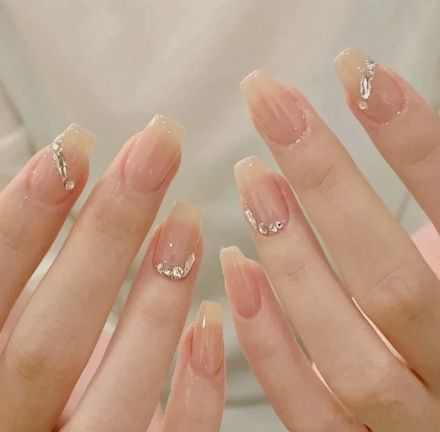 Press-On Nails Peel-And-Apply Nude With Silver Accents